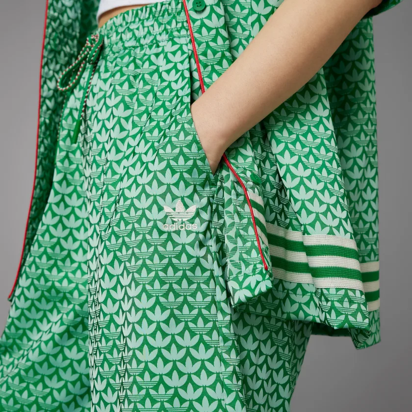 ADIDAS 70s SATIN SHORT WOMENS - Image 3