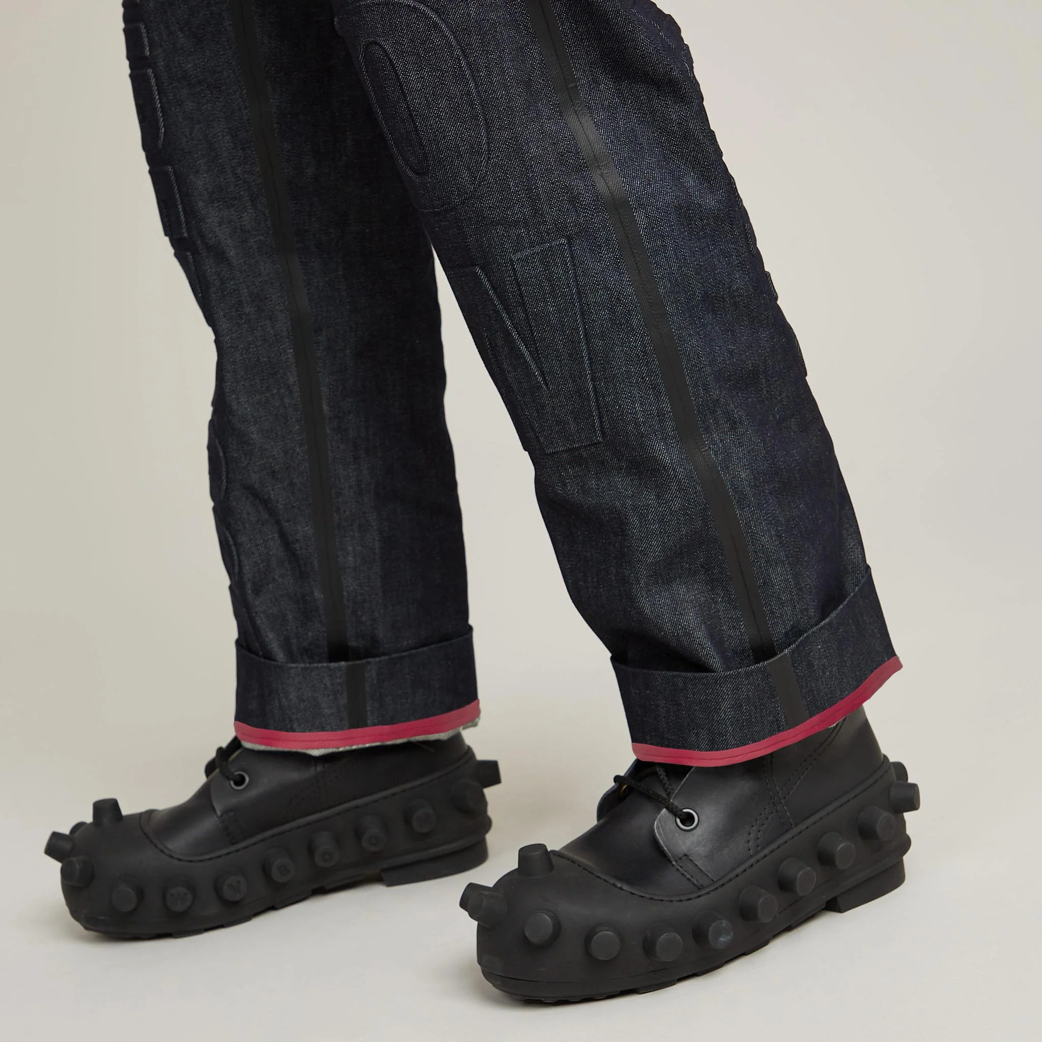 GSxWVB Basic Jeans With Balls - Image 6