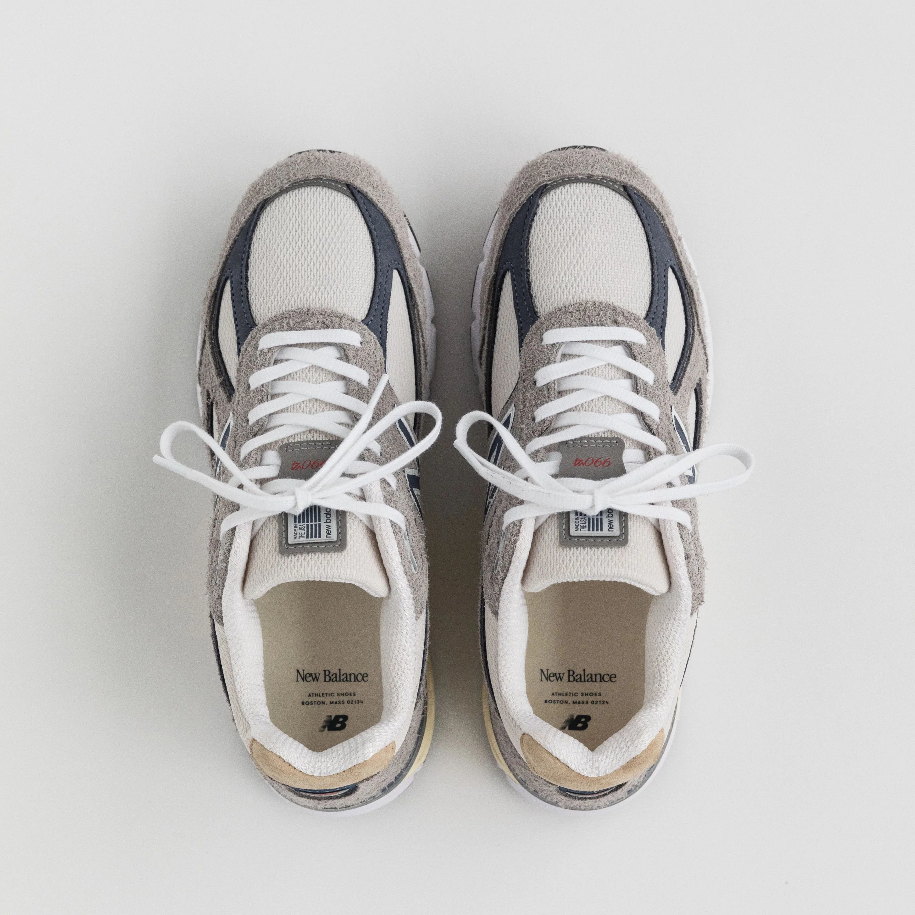 MENS NEW BALANCE 990V4 "GREY NAVY" - Image 3